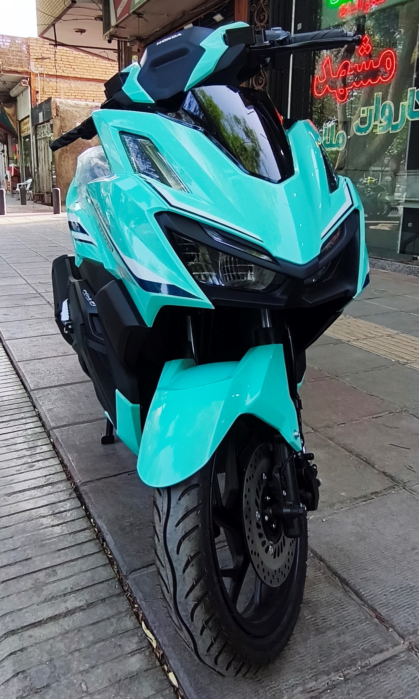 موتور سیکلت طرح واریو نیکتاز کلیک 180cc ترمز ABSجلو عقب دیسک 1405