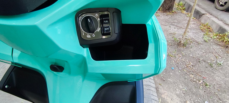 موتور سیکلت طرح واریو نیکتاز کلیک 180cc ترمز ABSجلو عقب دیسک 1405