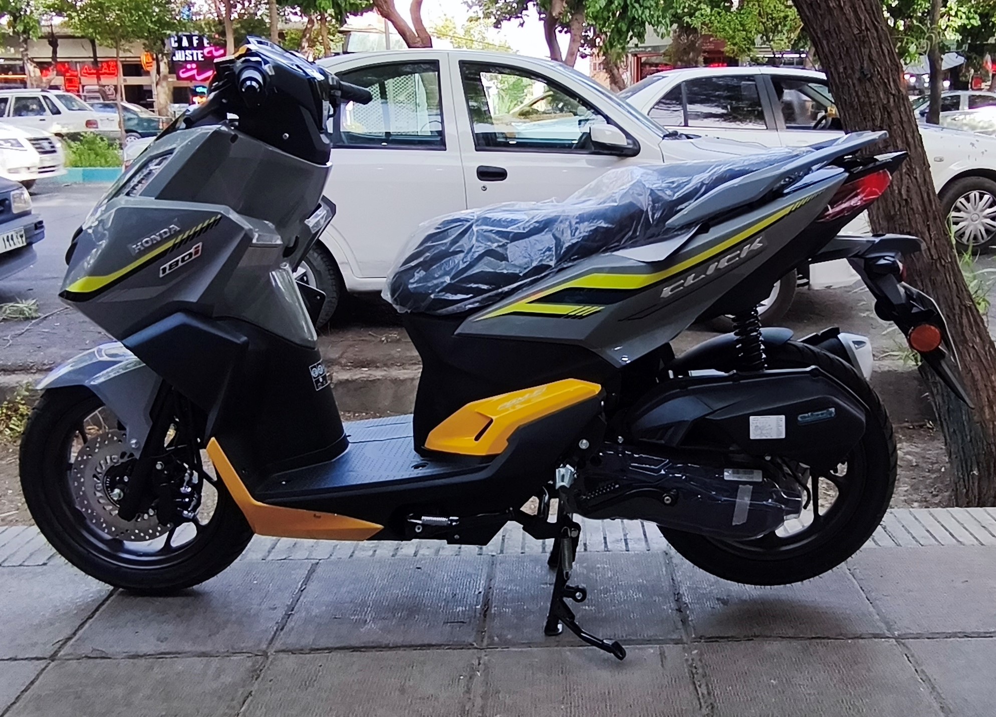 موتور سیکلت طرح واریو نیکتاز کلیک 180cc ترمز ABSجلو عقب دیسک 1405