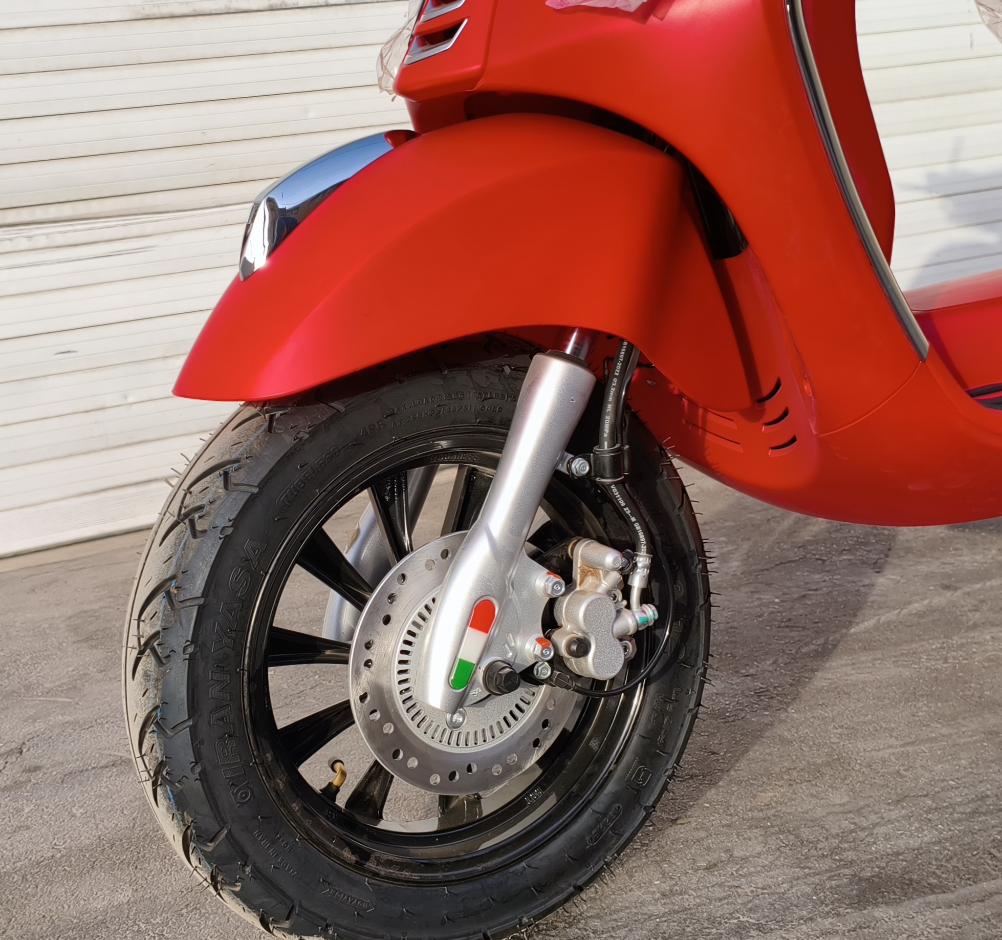موتور سیکلت نیکتاز GT 160CC طرح وسپا اسکوتری 1405 ترمزABS