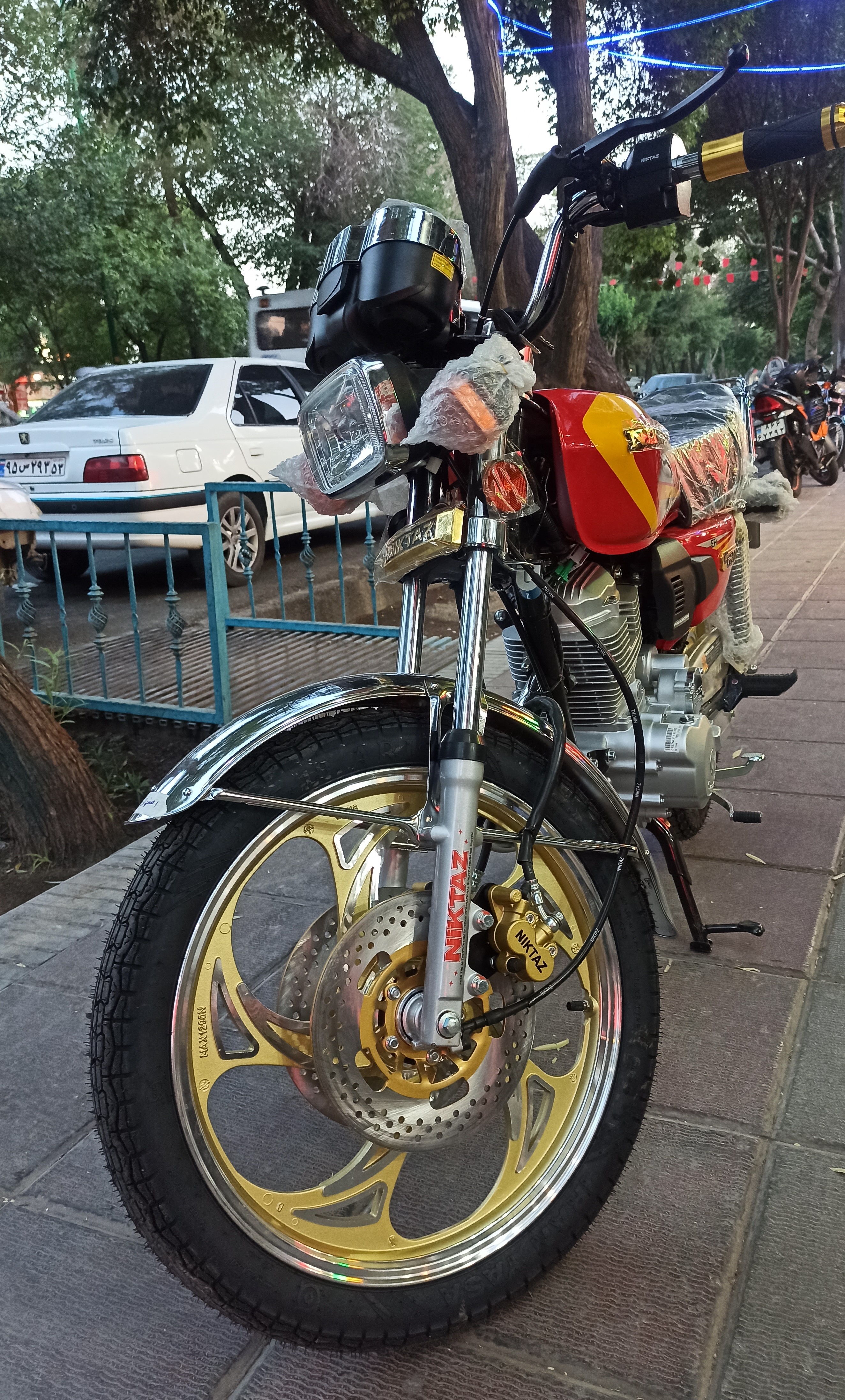 موتور سیکلت هوندا نیکتاز ۲۰۰ 1404 CDI