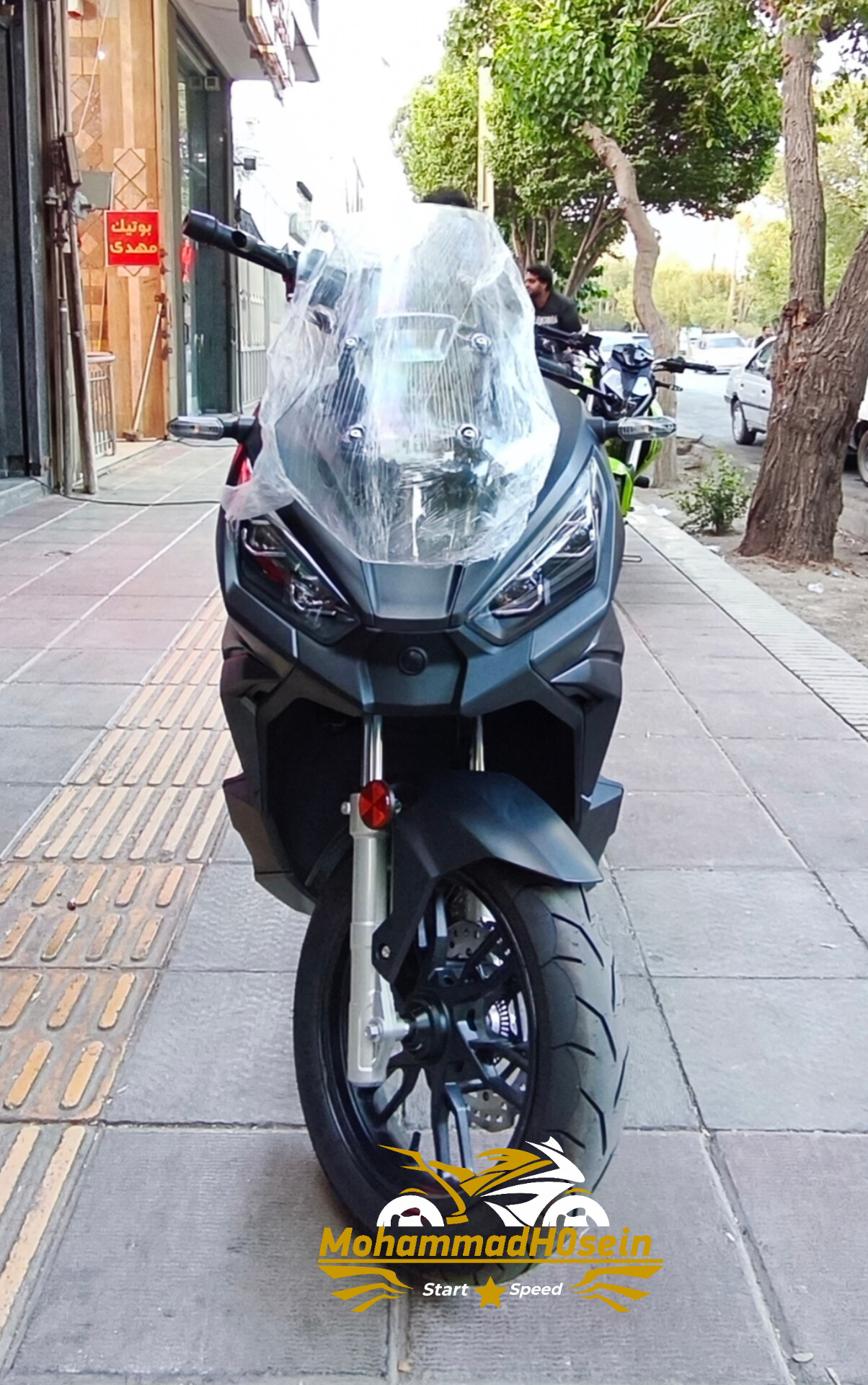 موتور سیکلت آشیل ADV 250مدل 1405 ترمز ABS فول